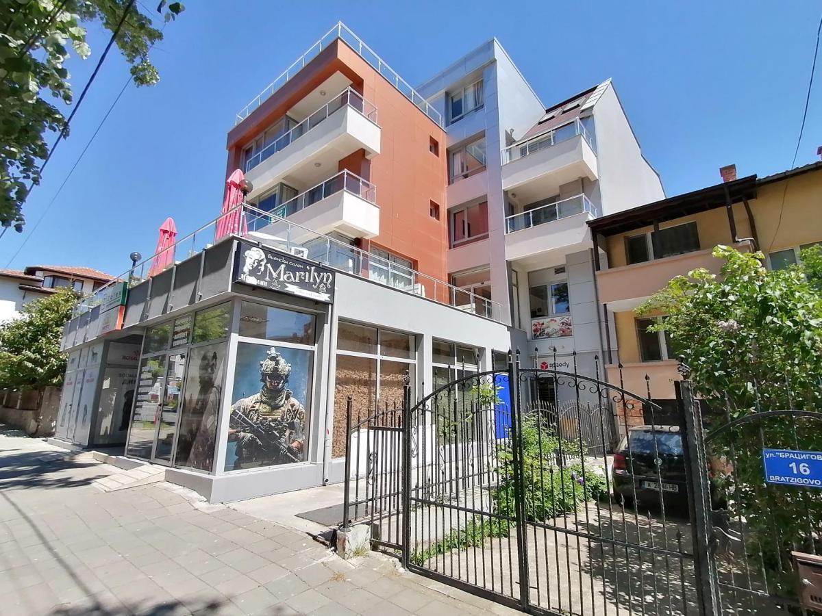 Zoleks Apartment Burgaz Dış mekan fotoğraf